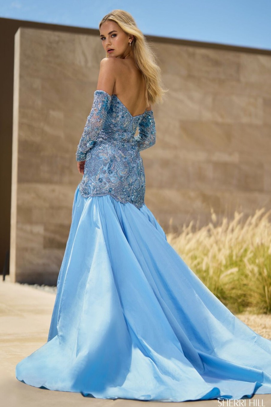 #55637 | Sherri Hill Home Wholesale