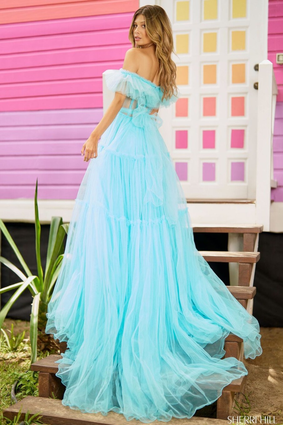 #56068 | Sherri Hill Home Online