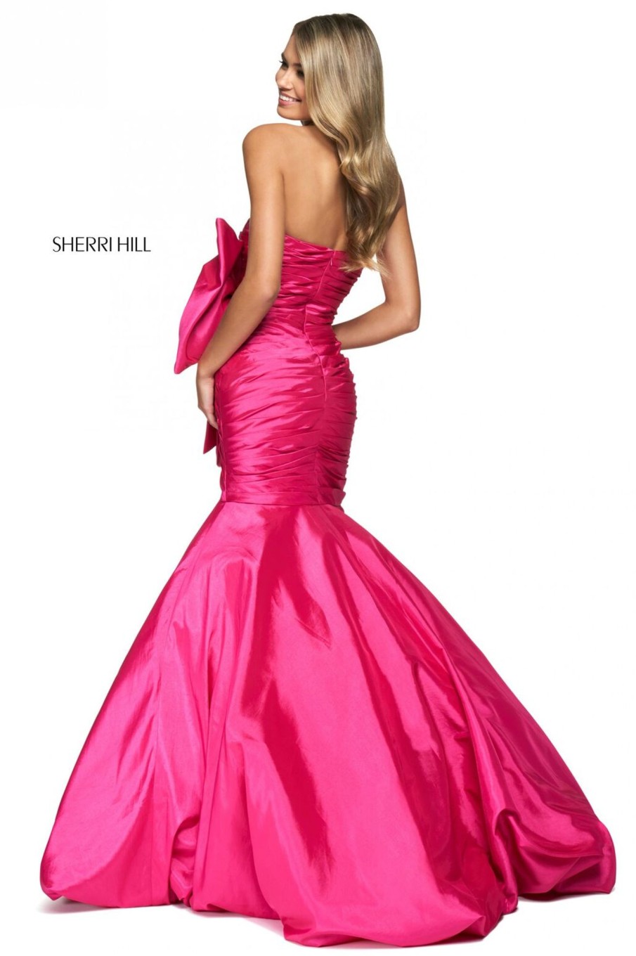 #54027 | Sherri Hill Home New